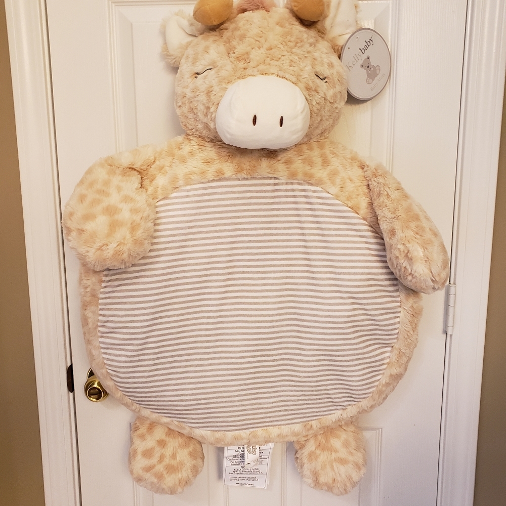 Kelly baby, baby mat
